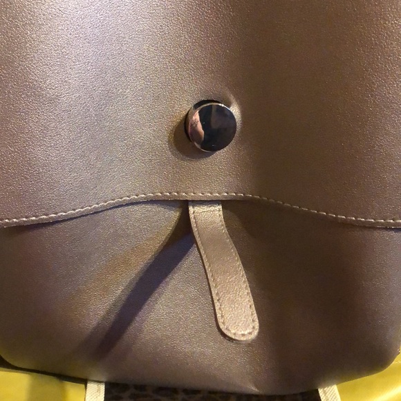 Crossbody Gold-Metallic Crossbody Satchel Bag - Picture 2 of 9